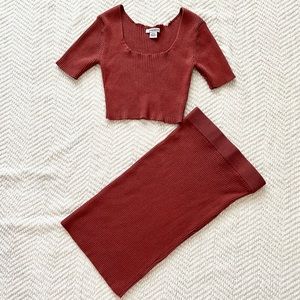 GLAMOROUS 2 Piece Set Rust Ribbed Crop Top & Matching Skirt Set in size XS